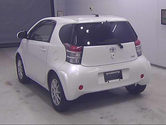 TOYOTA IQ 2009