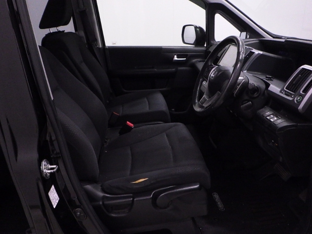 HONDA STEP WAGON 2012