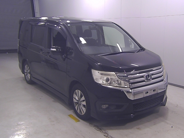 HONDA STEP WAGON 2012