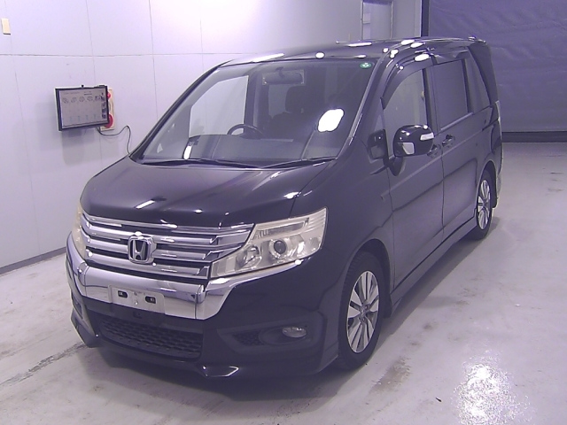HONDA STEP WAGON 2012