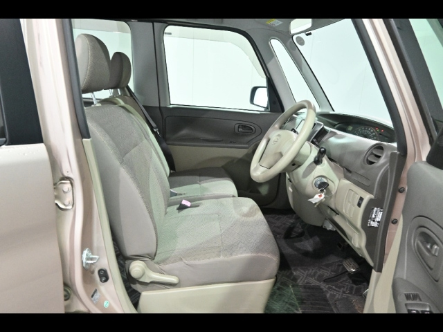 DAIHATSU TANTO 2011