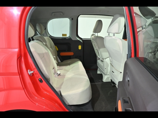 TOYOTA PORTE 2014