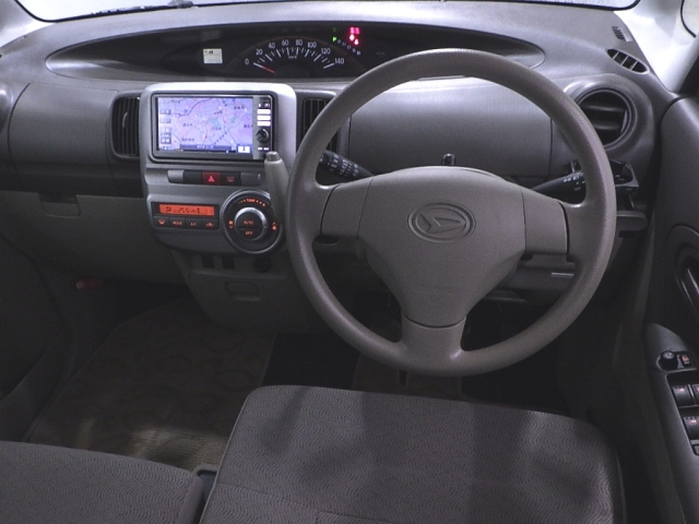 DAIHATSU TANTO 2012