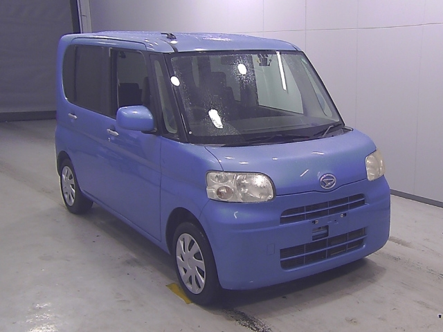 DAIHATSU TANTO 2012