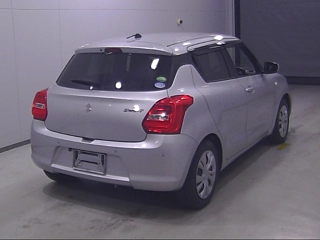 SUZUKI SWIFT 2021