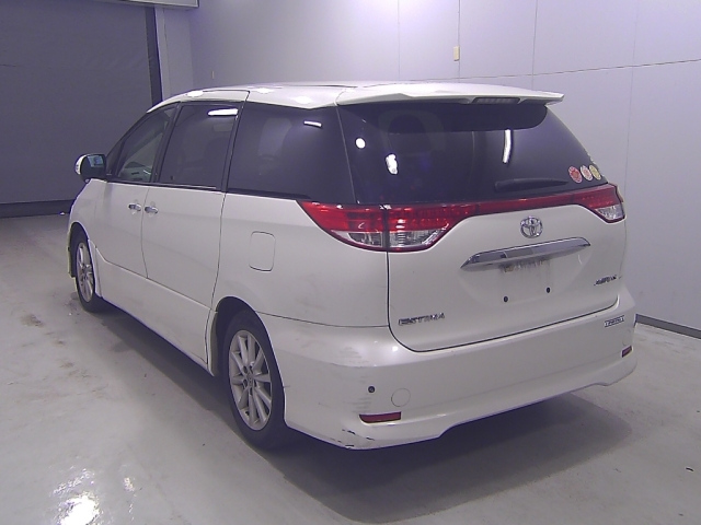 TOYOTA ESTIMA 2010