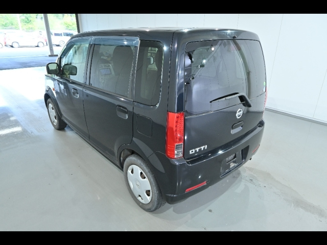 NISSAN OTTI 2013