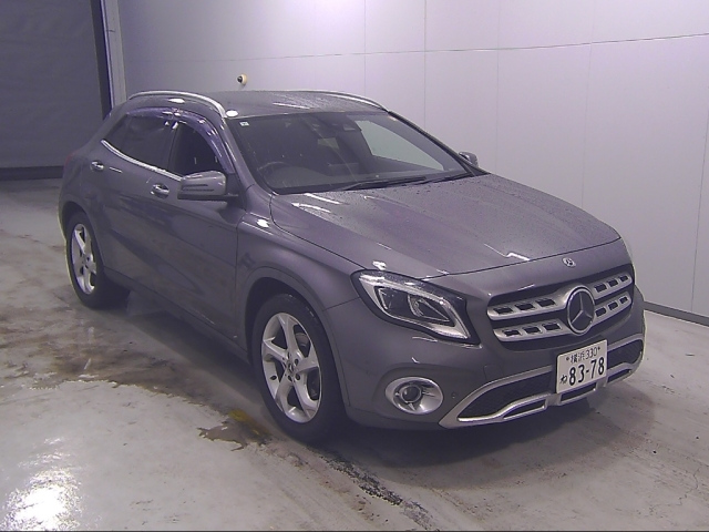 MERCEDES BENZ GLA CLASS 2017