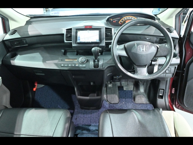 HONDA FREED 2008