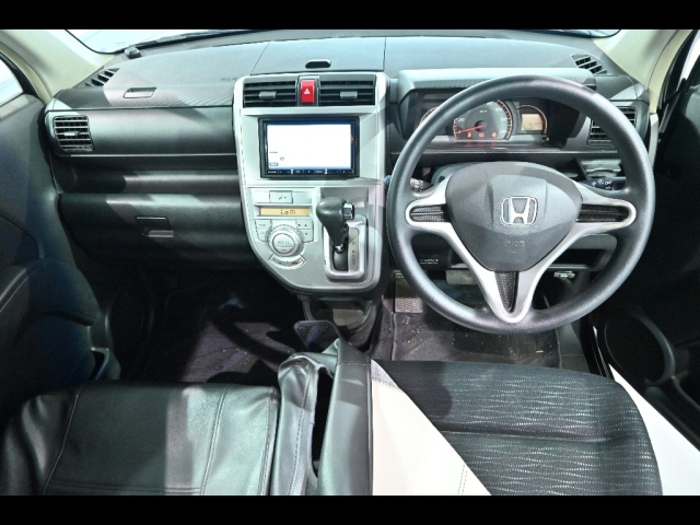 HONDA ZEST 2009