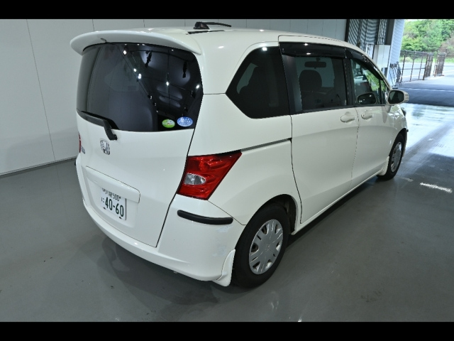 HONDA FREED 2008