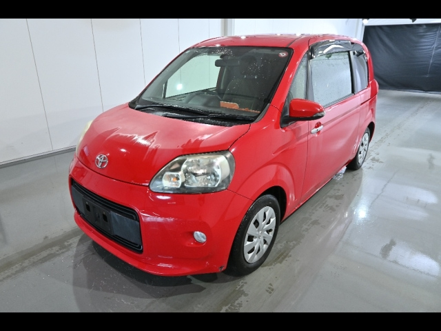 TOYOTA PORTE 2012