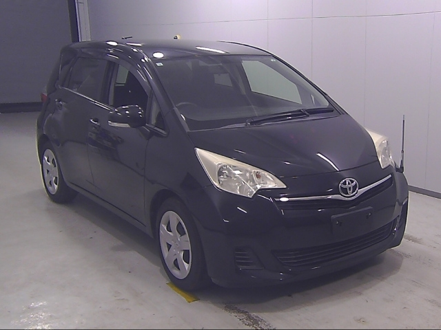 TOYOTA RACTIS 2012