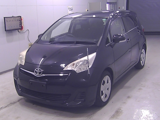 TOYOTA RACTIS 2012