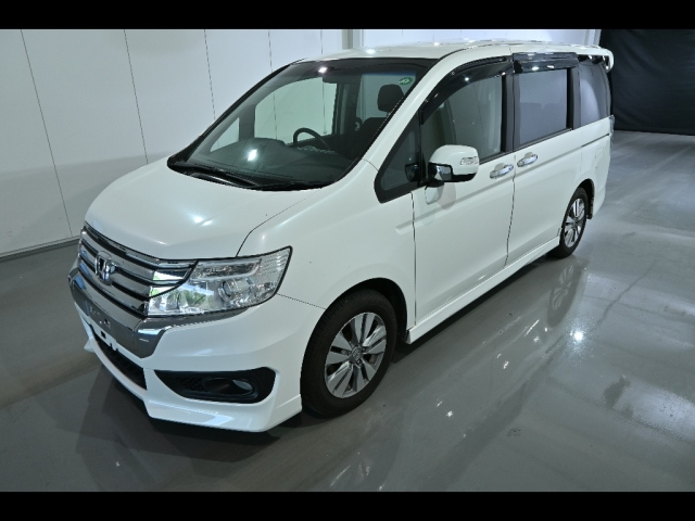 HONDA STEP WAGON 2012