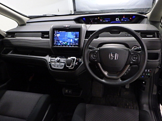 HONDA FREED 2022