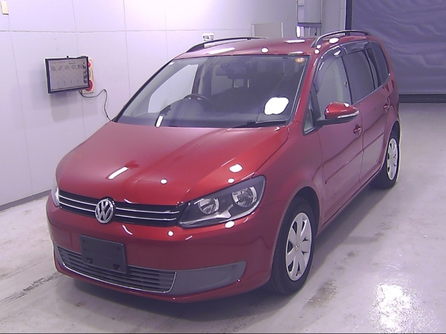 VOLKSWAGEN GOLF TOURAN 2011