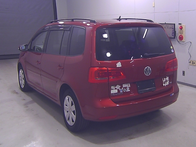 VOLKSWAGEN GOLF TOURAN 2011