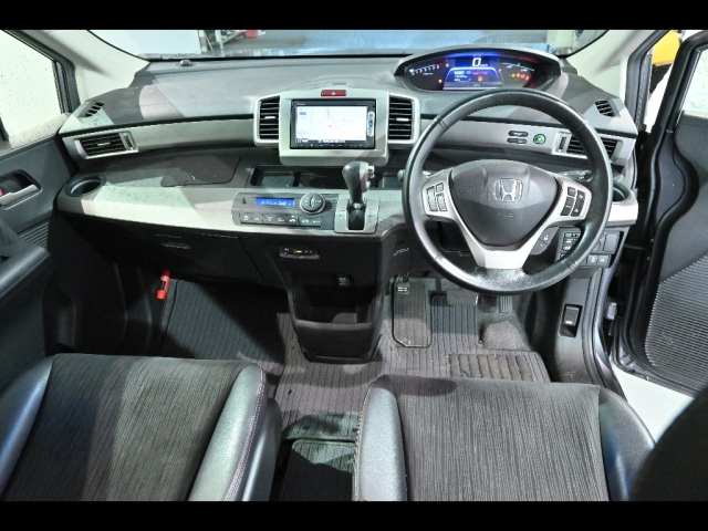 HONDA FREED 2014