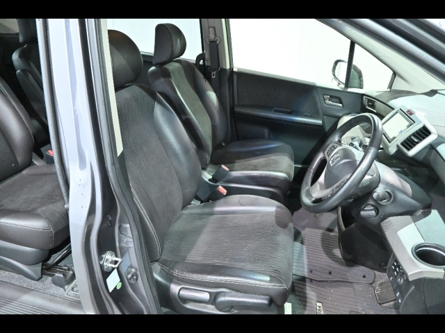 HONDA FREED 2014