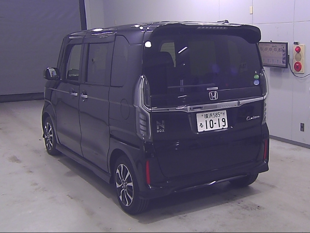 HONDA N BOX 2017