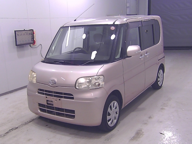 DAIHATSU TANTO 2010