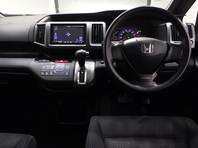 HONDA STEP WAGON 2010