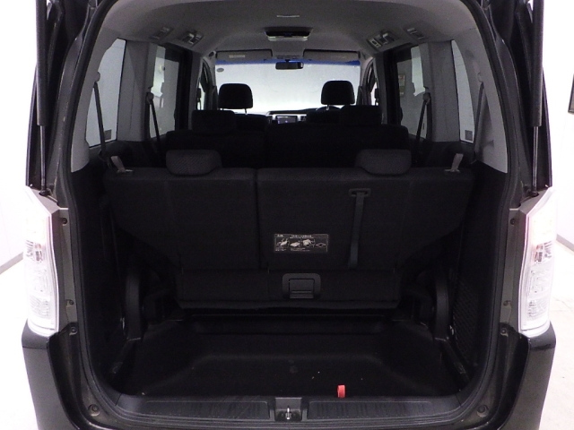 HONDA STEP WAGON 2010