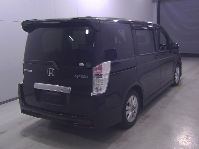 HONDA STEP WAGON 2010