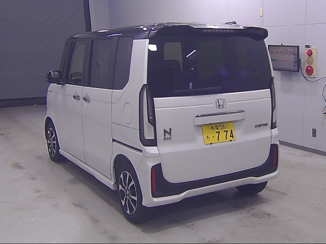 HONDA N BOX 2024