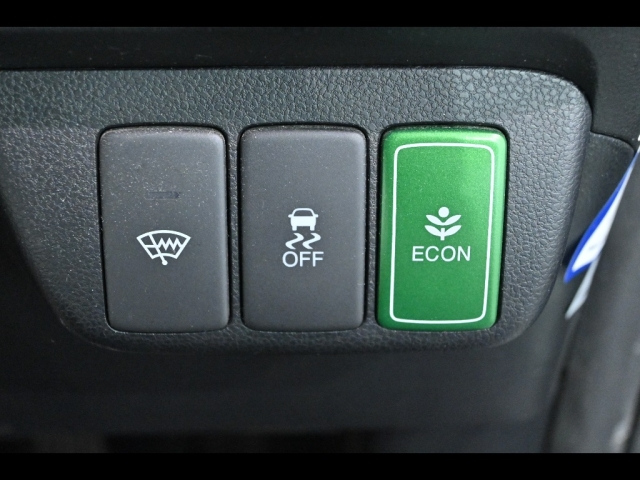 HONDA FIT SHUTTLE 2012