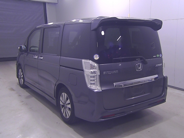 HONDA STEP WAGON 2013