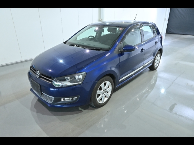 VOLKSWAGEN POLO 2010