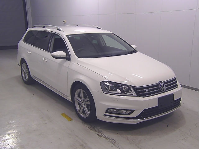 VOLKSWAGEN PASSAT VARIANT 2014