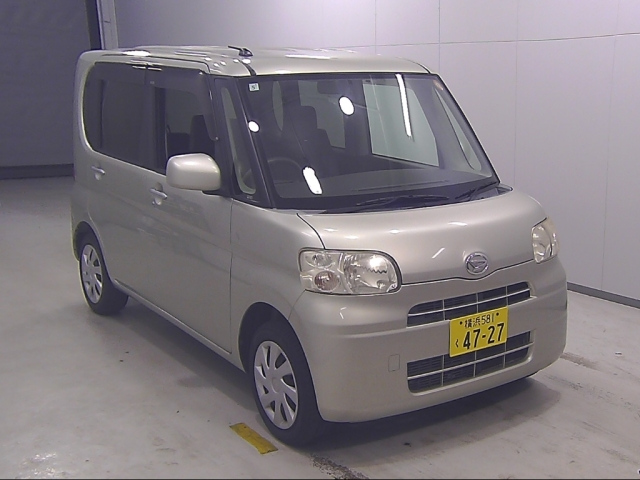 DAIHATSU TANTO 2013