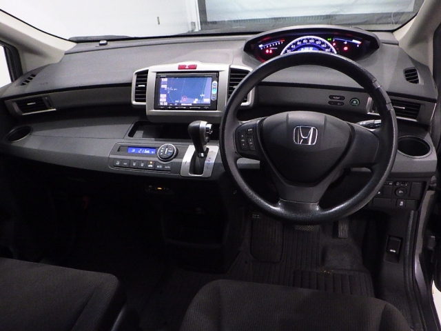 HONDA FREED 2014