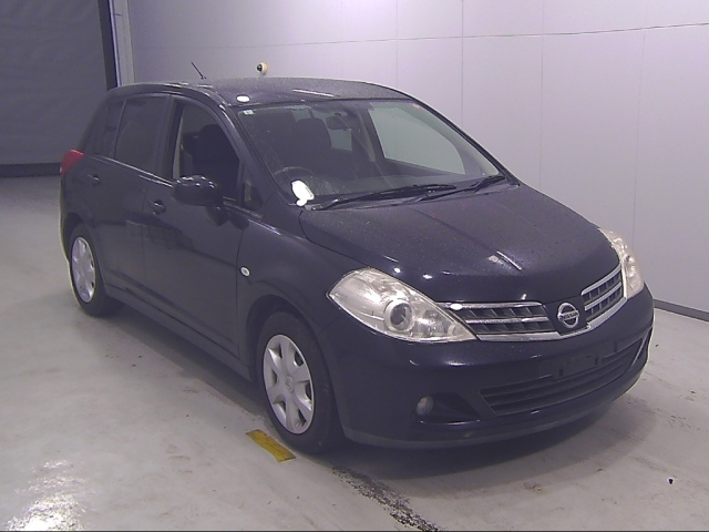 NISSAN TIIDA 2009
