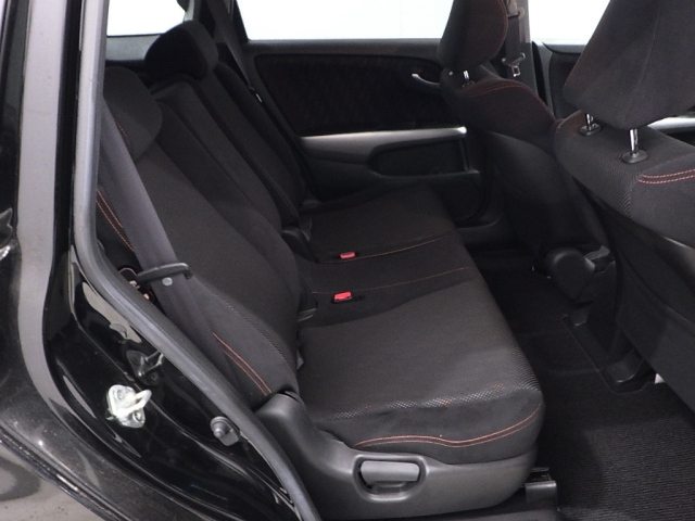 HONDA STREAM 2010