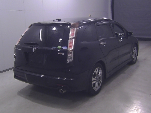 HONDA STREAM 2010