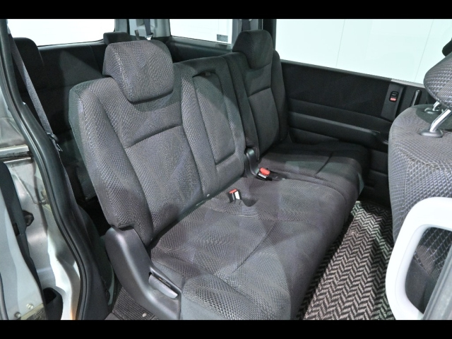 HONDA STEP WAGON 2011