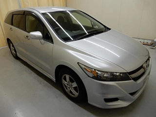 HONDA STREAM 2010