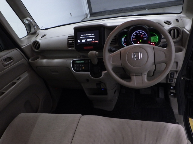 HONDA N BOX 2015