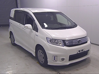 HONDA FREED 2013