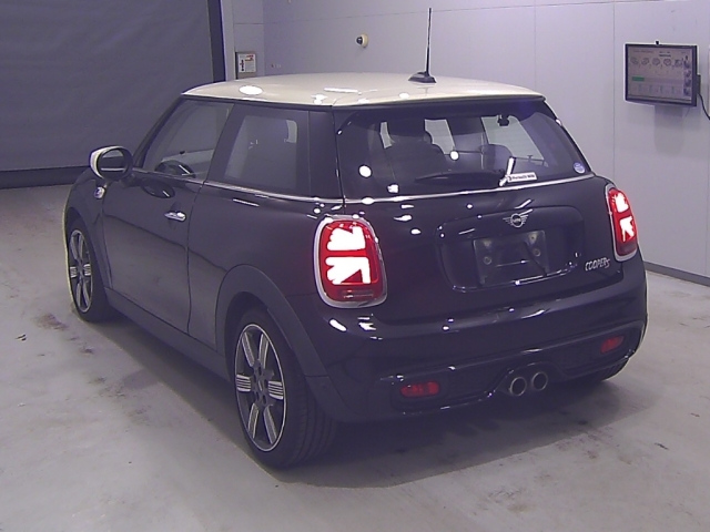 BMW MINI 2020