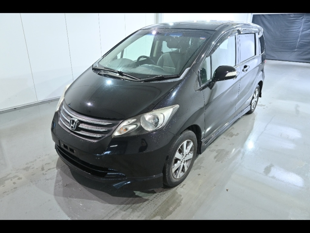 HONDA FREED 2010