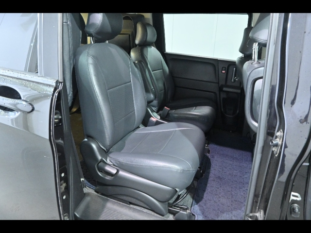 HONDA FREED 2010