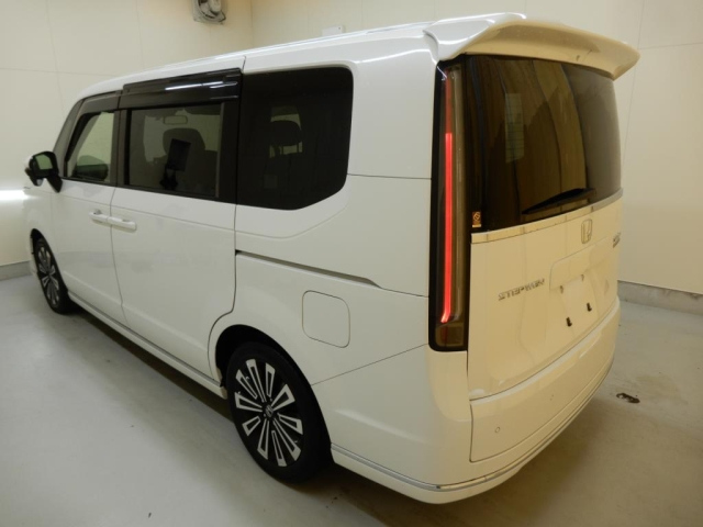 HONDA STEP WAGON 2022