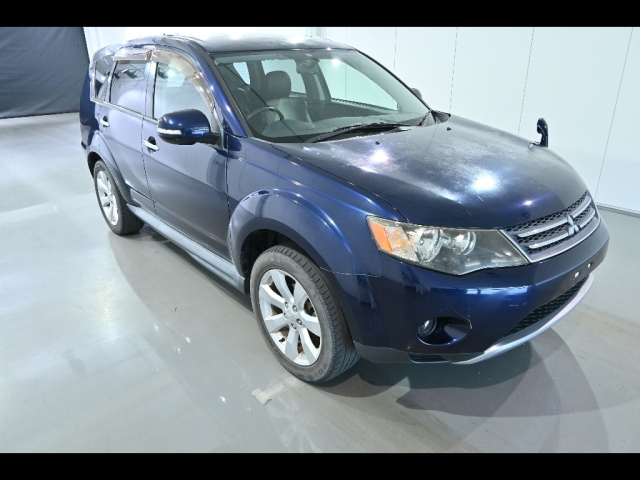 MITSUBISHI OUTLANDER 2011