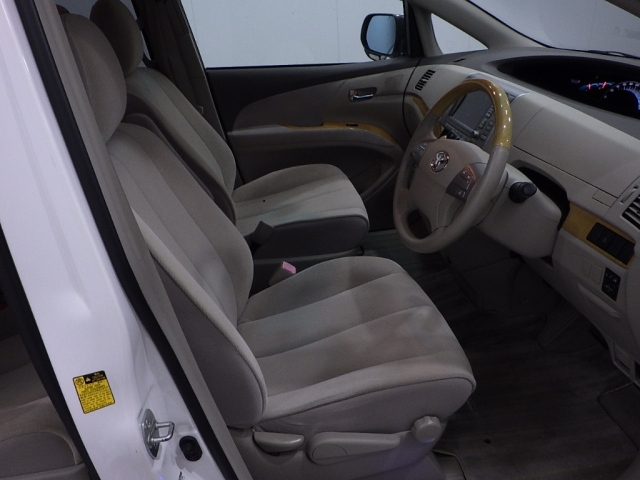 TOYOTA ESTIMA 2008