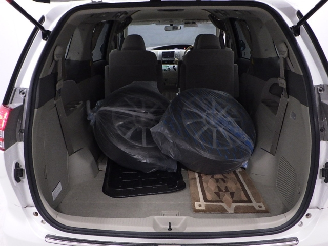 TOYOTA ESTIMA 2008